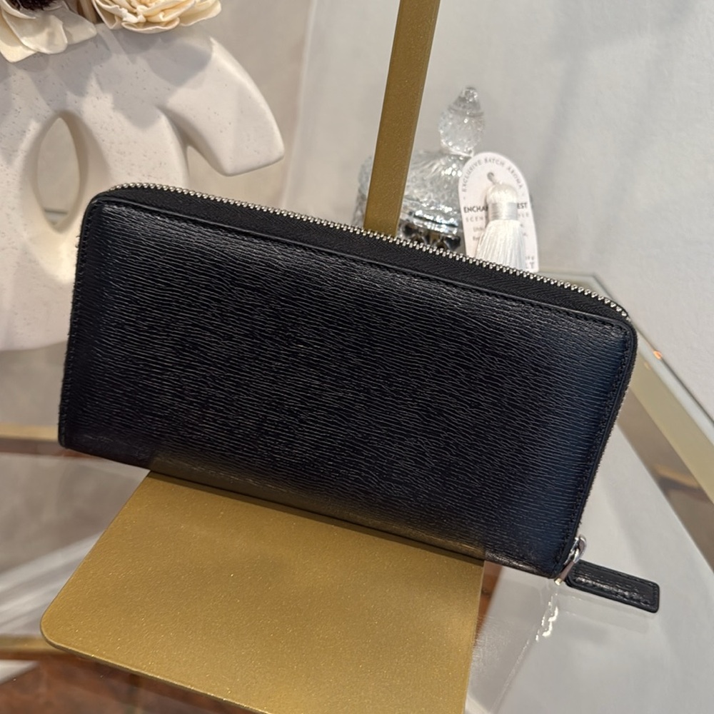 Gucci Interlocking G Logo Leather Continental Lon… - image 3